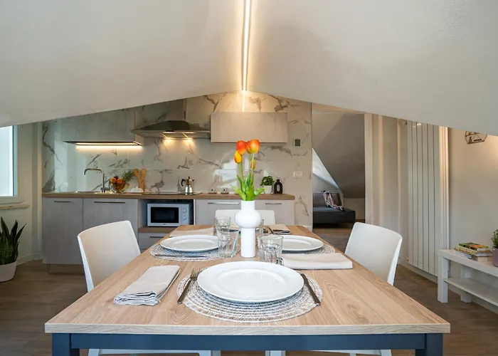 Pra-tu - Mansarda Moderna 2 - P R A T U R E C C I Group Daire Riccione